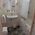 Du Parc מלון 2*