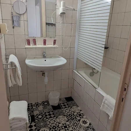 Du Parc Otel 2*